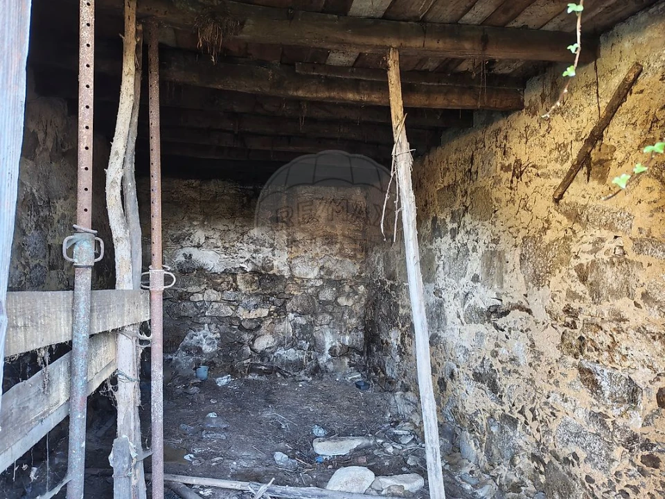 Moradia T6 para Venda em Nogueira do Cravo e Pindelo Foto 19