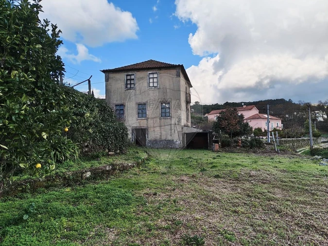 Moradia T4 para Venda em Macieira de Cambra Foto 11