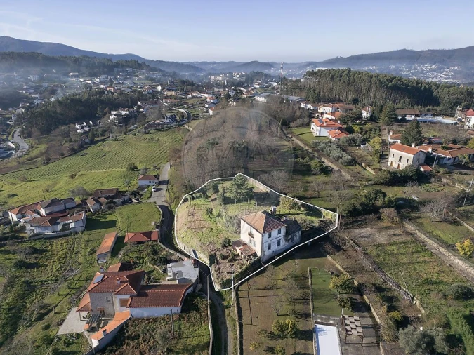 Moradia T4 para Venda em Macieira de Cambra Foto 3