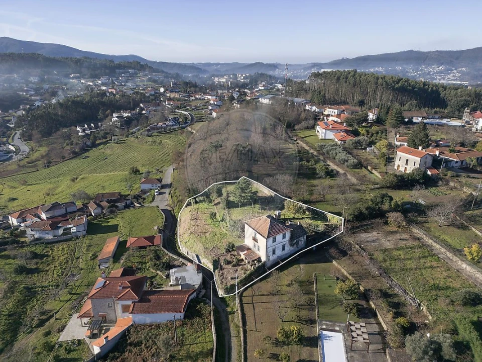 Moradia T4 para Venda em Macieira de Cambra Foto 3