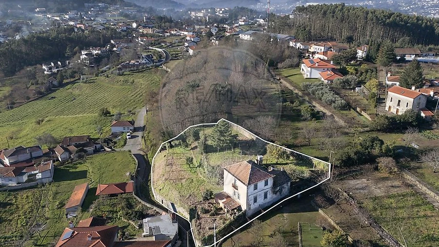 Moradia T4 para Venda em Macieira de Cambra