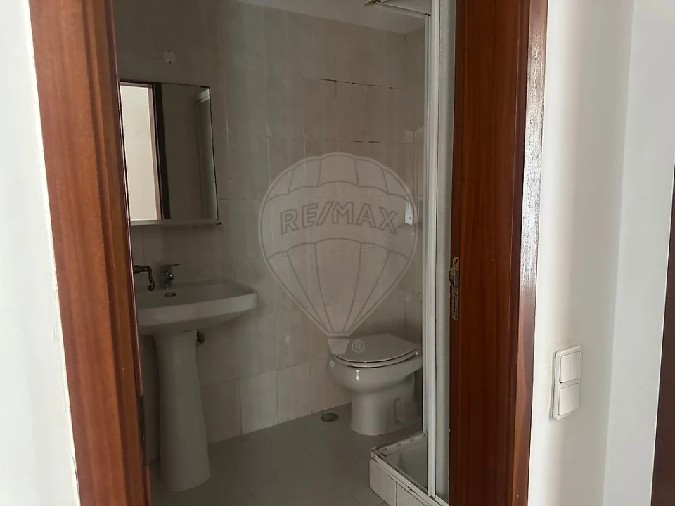 Apartamento T3 para Venda em Algueirão-Mem Martins Foto 13