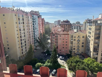 Apartamento T3 para Venda em Algueirão-Mem Martins