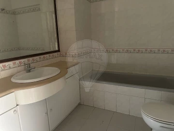 Apartamento T3 para Venda em Algueirão-Mem Martins