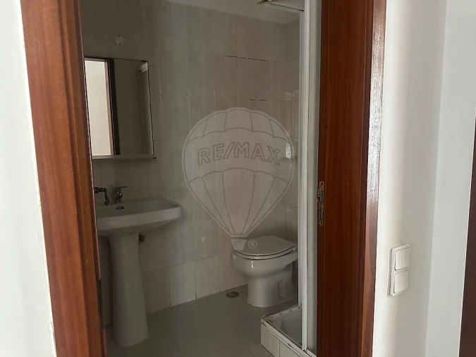 Apartamento T3 para Venda em Algueirão-Mem Martins Foto 13