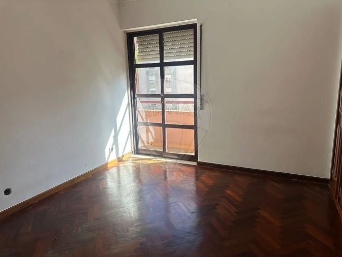 Apartamento T3 para Venda em Algueirão-Mem Martins Foto 12