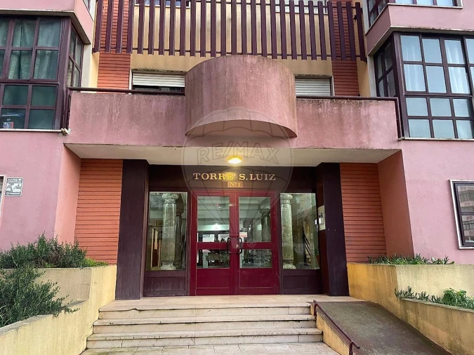 Apartamento T3 para Venda em Algueirão-Mem Martins Foto 4