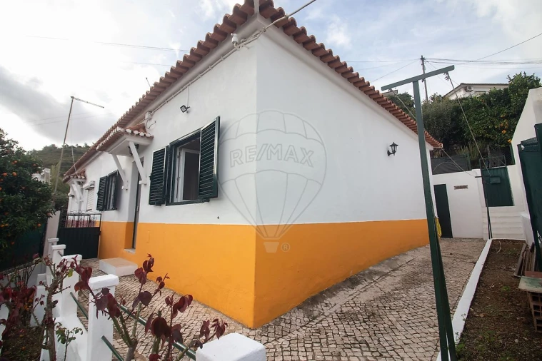 Moradia T2 para Venda em Alenquer (Santo Estêvão e Triana) Foto 3