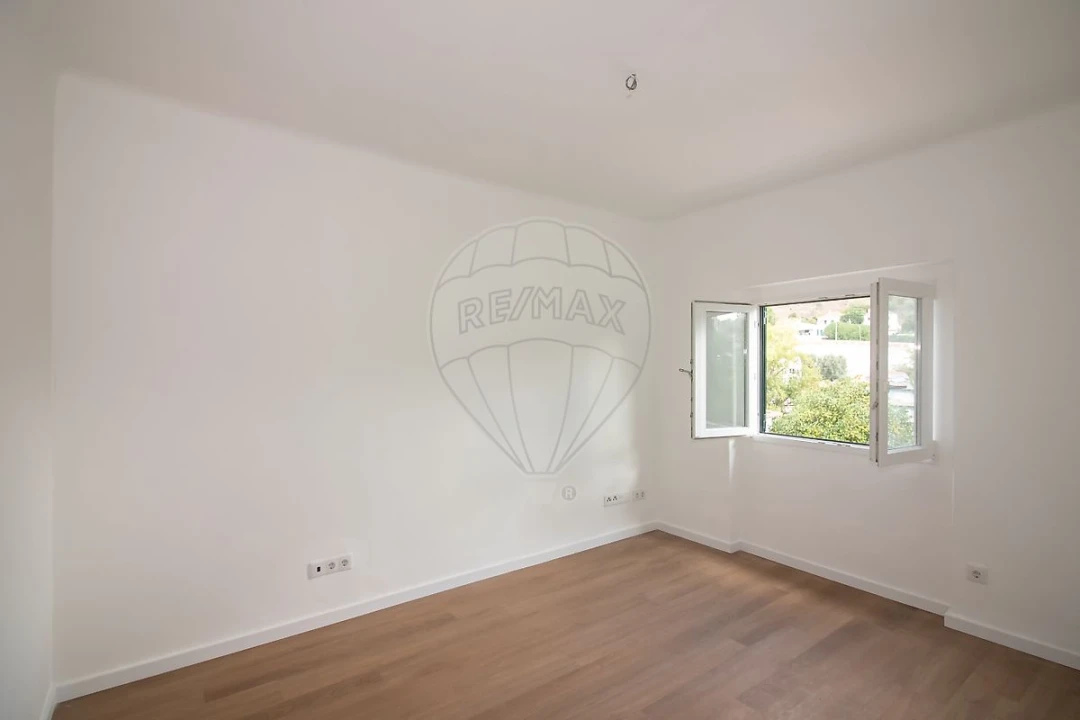 Moradia T2 para Venda em Alenquer (Santo Estêvão e Triana) Foto 7