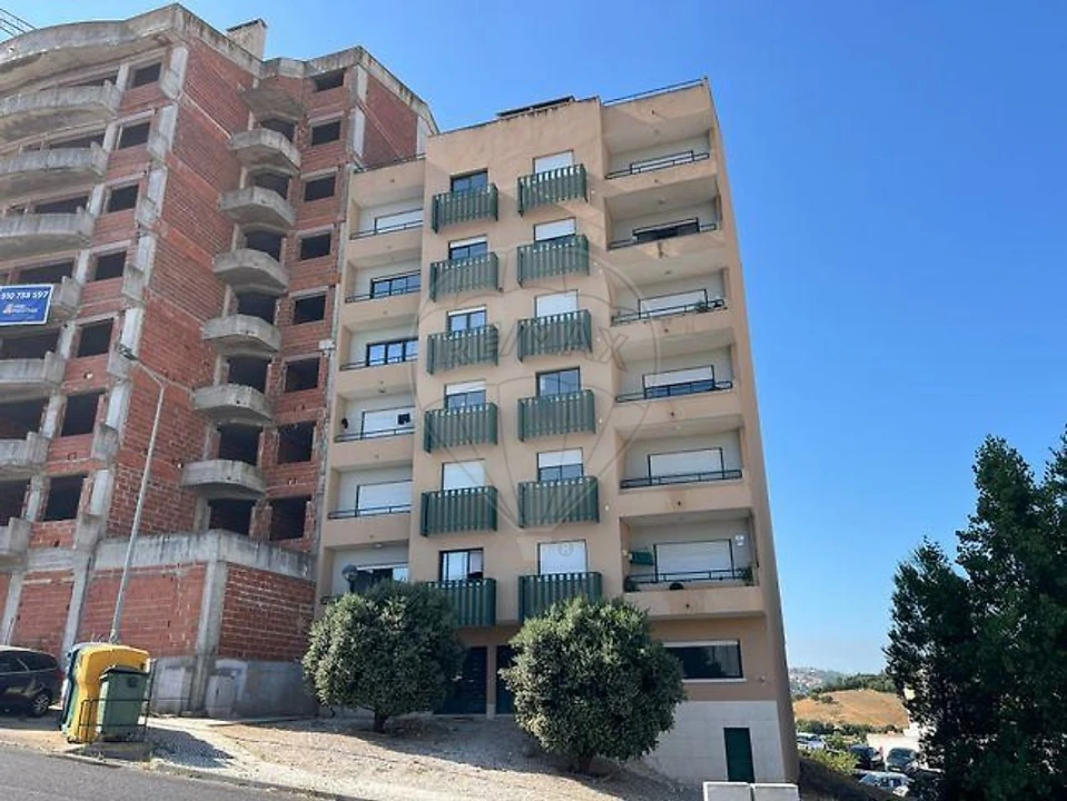 Apartamento T2 para Venda em Alenquer (Santo Estêvão e Triana) Foto 1