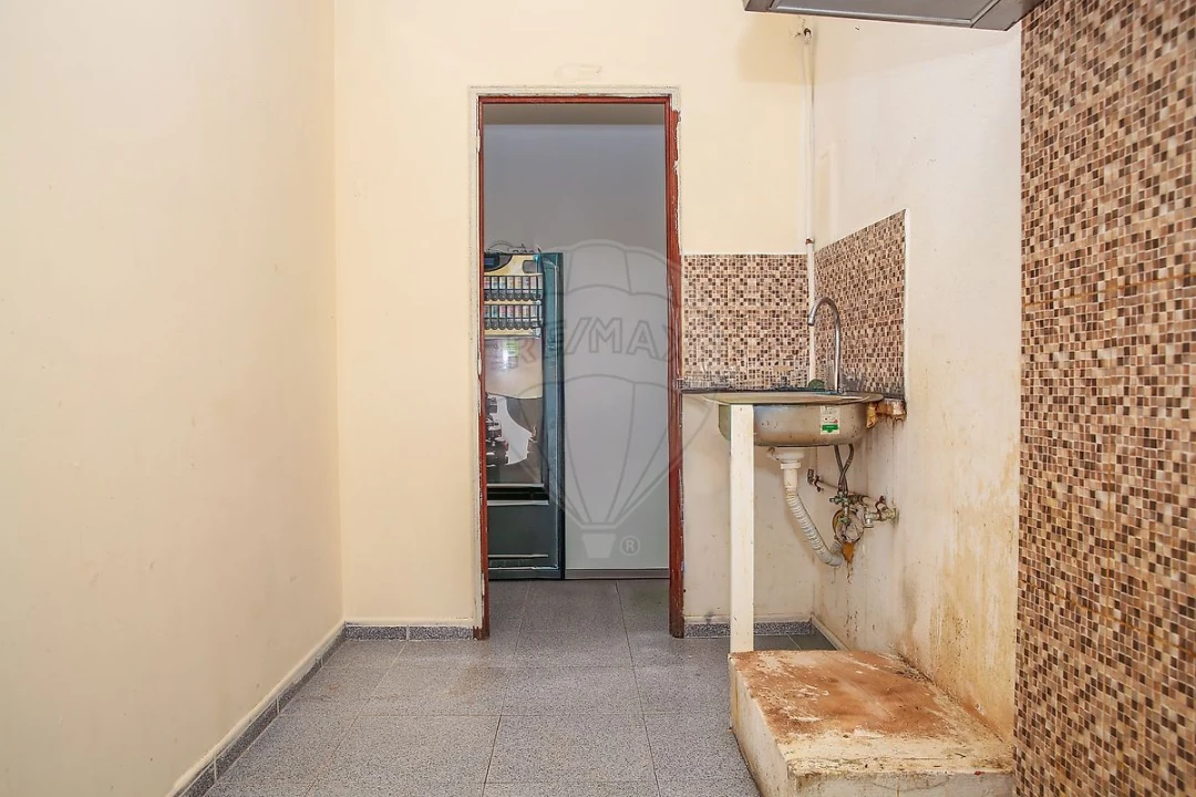 Loja para Arrendamento em Alverca do Ribatejo e Sobralinho Foto 21