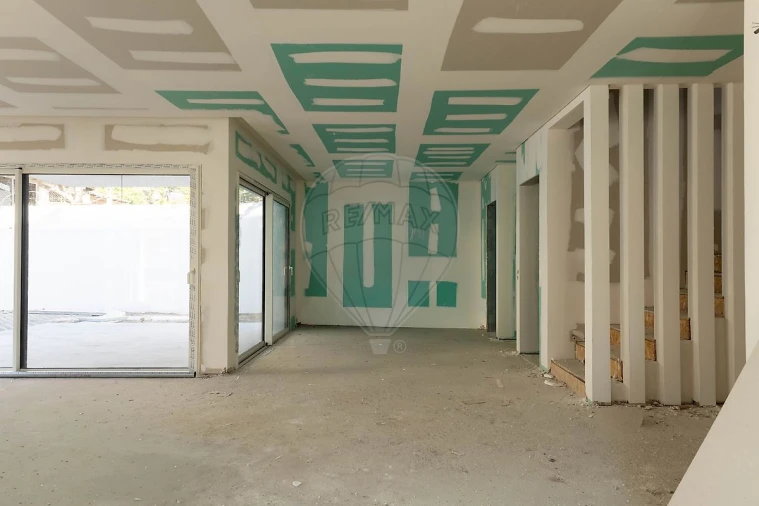 Moradia T3 para Venda em São Domingos de Rana Foto 9