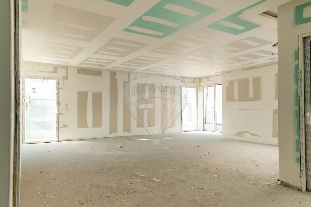 Moradia T3 para Venda em São Domingos de Rana Foto 13