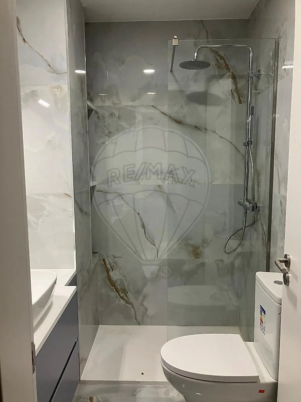 Apartamento T2 para Arrendamento em Rio Tinto Foto 18