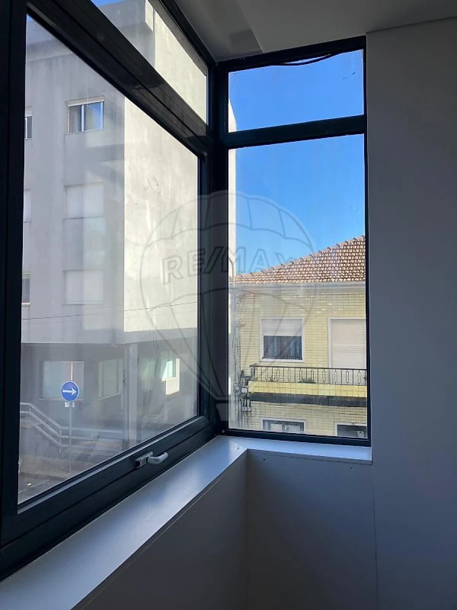 Apartamento T2 para Arrendamento em Rio Tinto Foto 4