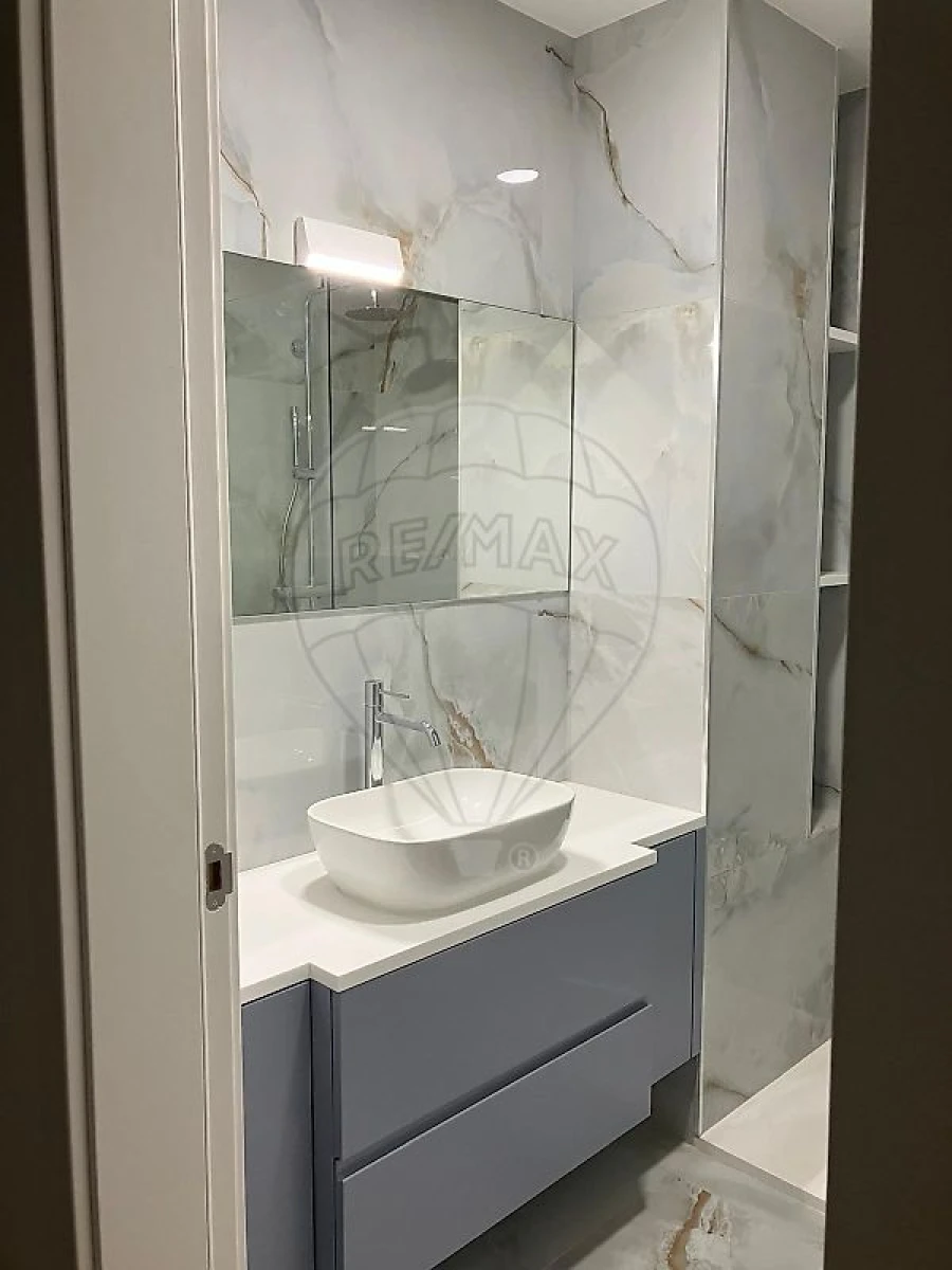 Apartamento T2 para Arrendamento em Rio Tinto Foto 19