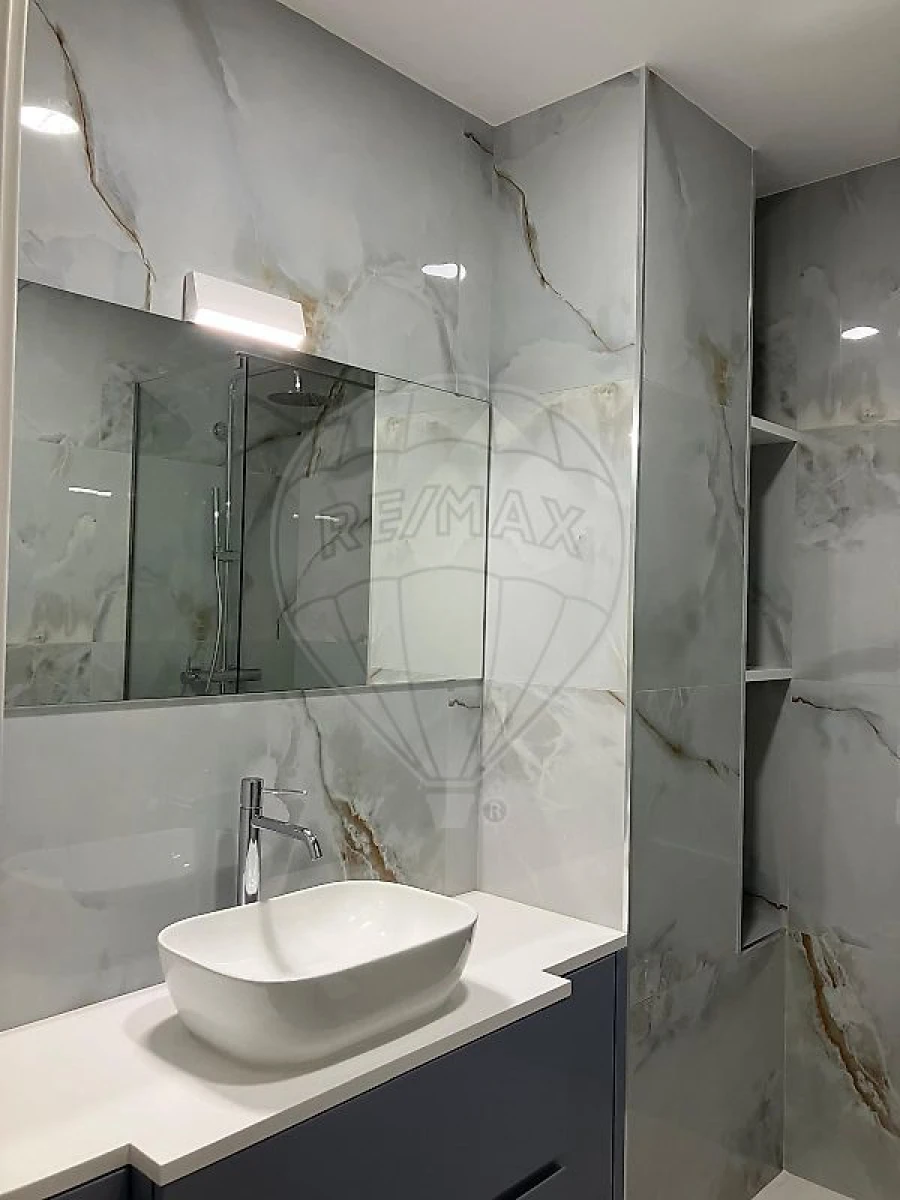 Apartamento T2 para Arrendamento em Rio Tinto Foto 7