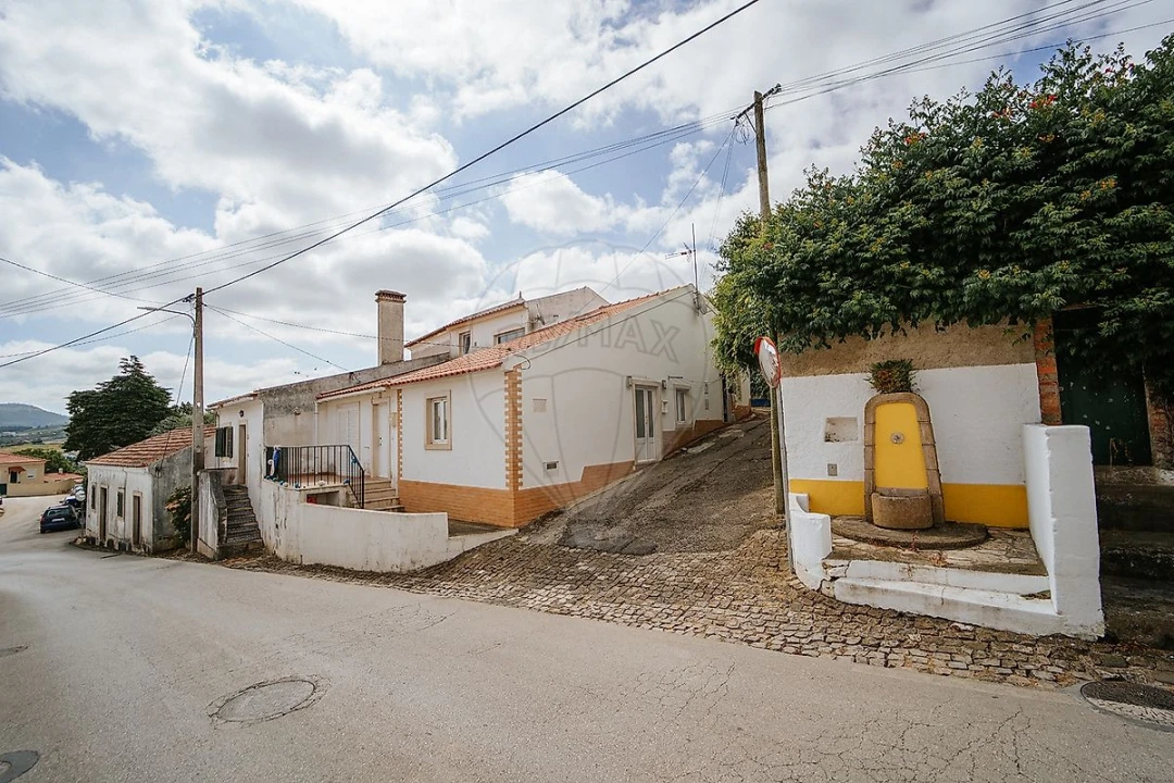 Moradia T1 para Venda em Azueira e Sobral da Abelheira Foto 25