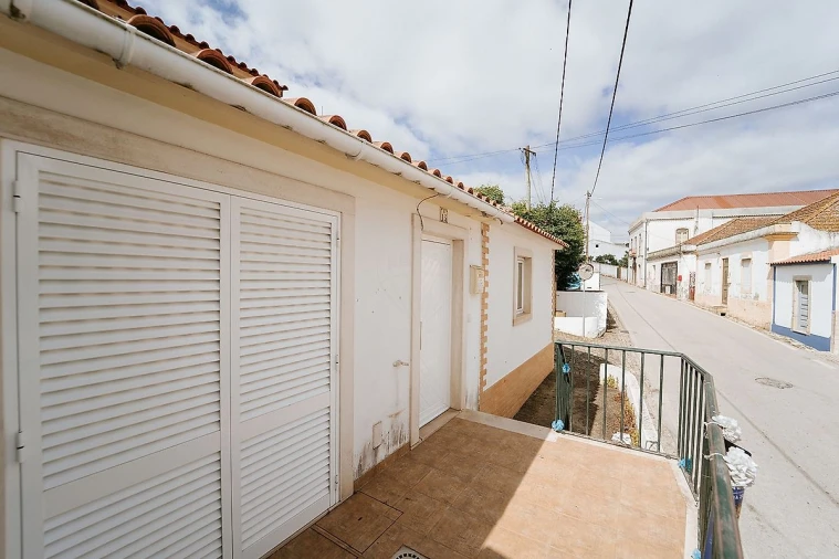 Moradia T1 para Venda em Azueira e Sobral da Abelheira Foto 23