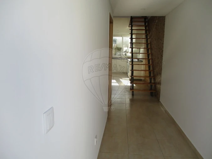 Moradia T1 para Venda em Azueira e Sobral da Abelheira Foto 7