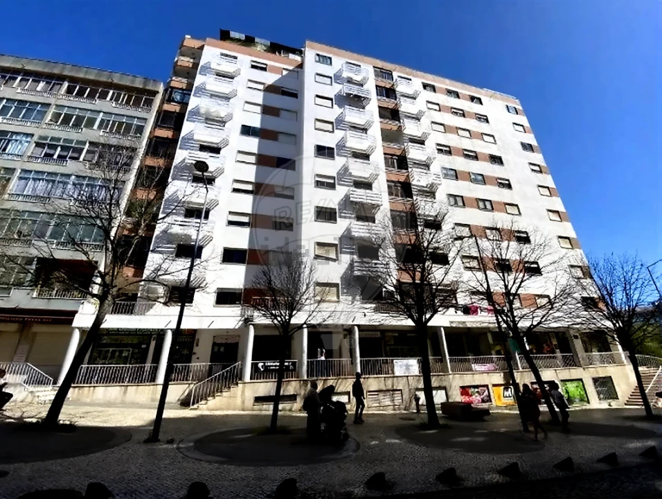 Apartamento T2 para Venda em Cacém e São Marcos Foto 1