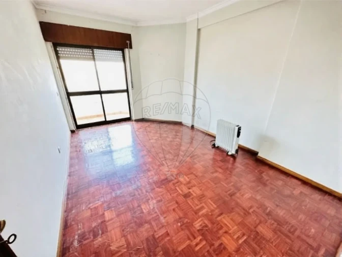 Apartamento T2 para Venda em Cacém e São Marcos Foto 5