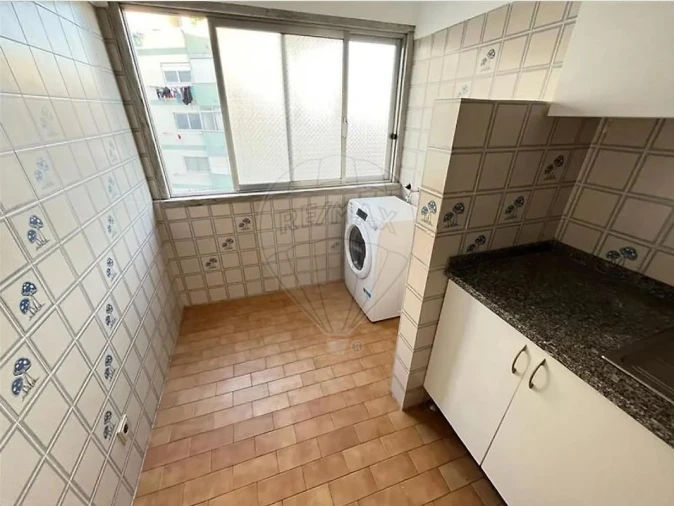 Apartamento T3 para Venda em Cacém e São Marcos Foto 10