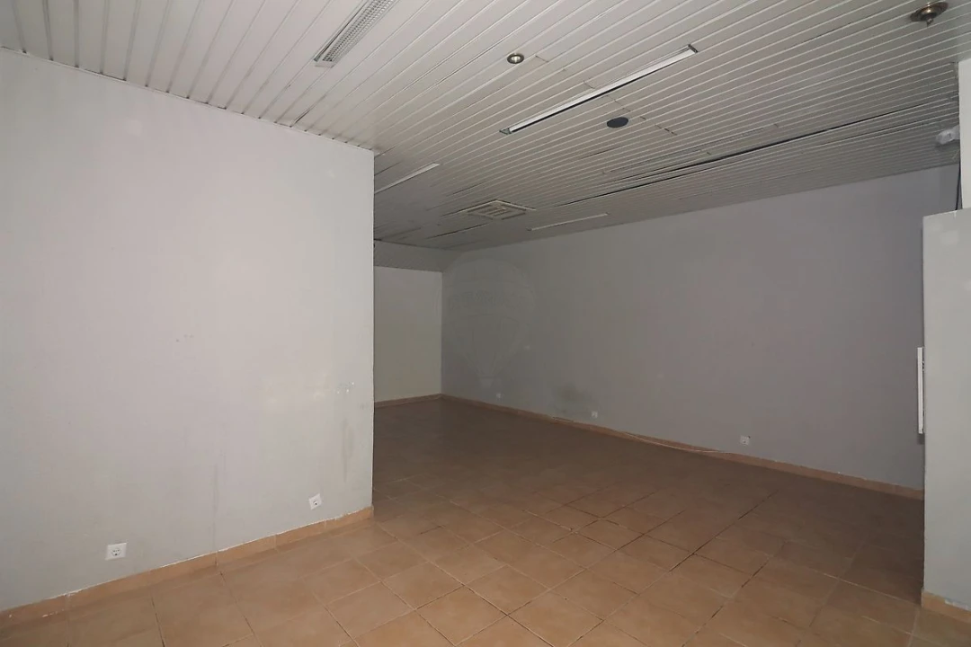 Loja para Arrendamento em Póvoa de Santa Iria e Forte da Casa Foto 2