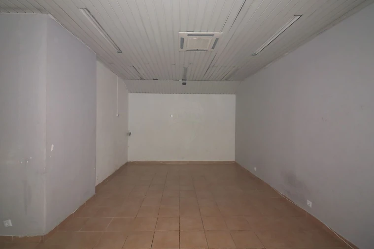 Loja para Arrendamento em Póvoa de Santa Iria e Forte da Casa Foto 3