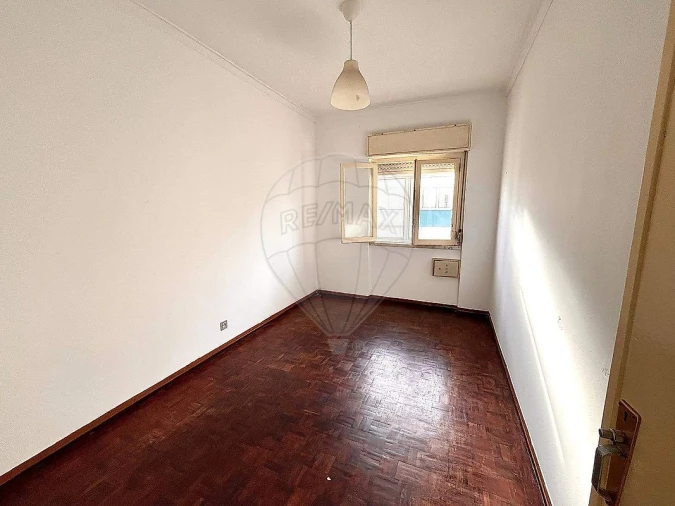 Apartamento T2 para Venda em Algueirão-Mem Martins Foto 22