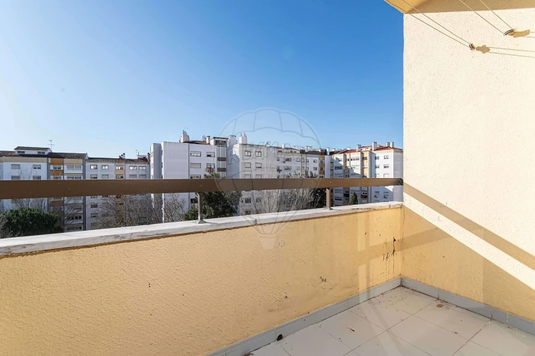 Apartamento T2 para Venda em Massamá e Monte Abraão Foto 15