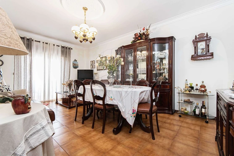 Apartamento T3 para Venda em Santa Iria de Azoia, São João da Talha e Bobadela Foto 3