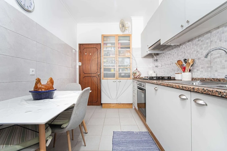 Apartamento T3 para Venda em Santa Iria de Azoia, São João da Talha e Bobadela Foto 9