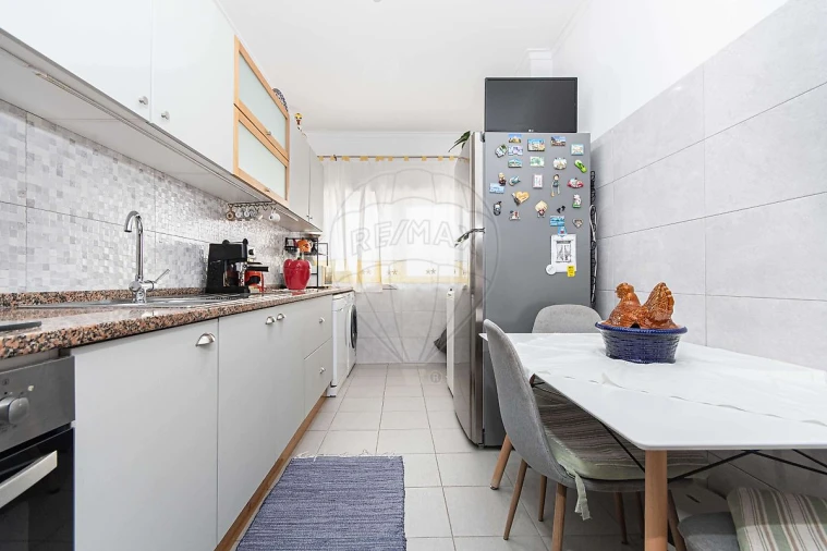 Apartamento T3 para Venda em Santa Iria de Azoia, São João da Talha e Bobadela Foto 7