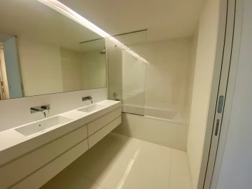 Apartamento T3 para Arrendamento em Benfica