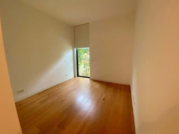 Apartamento T3 para Arrendamento em Benfica