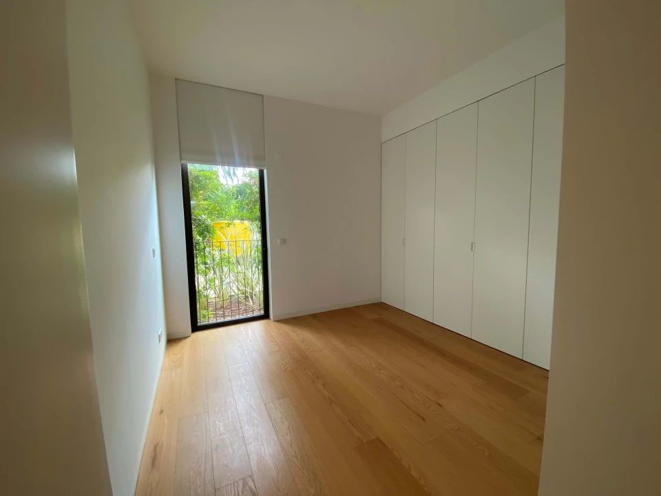 Apartamento T3 para Arrendamento em Benfica Foto 24