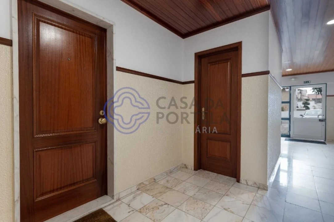 Apartamento T2 para Venda em Bombarral e Vale Covo Foto 8