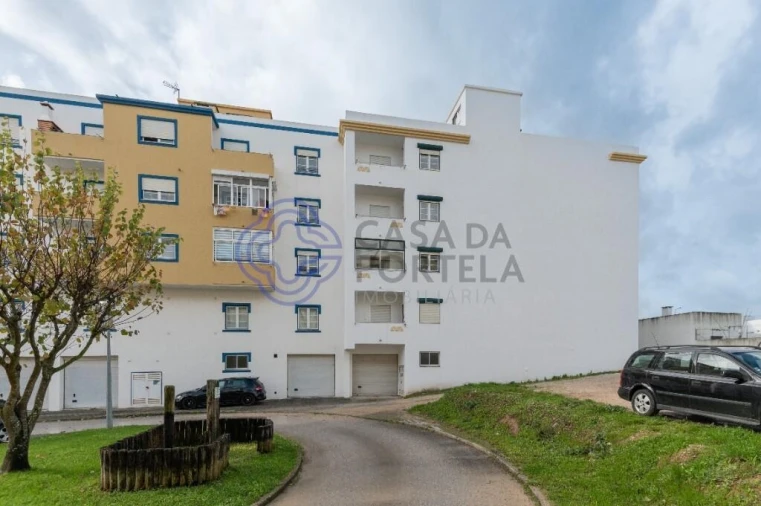 Apartamento T2 para Venda em Bombarral e Vale Covo Foto 24