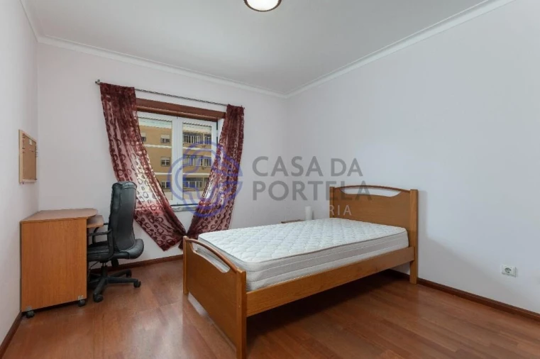Apartamento T2 para Venda em Bombarral e Vale Covo Foto 21