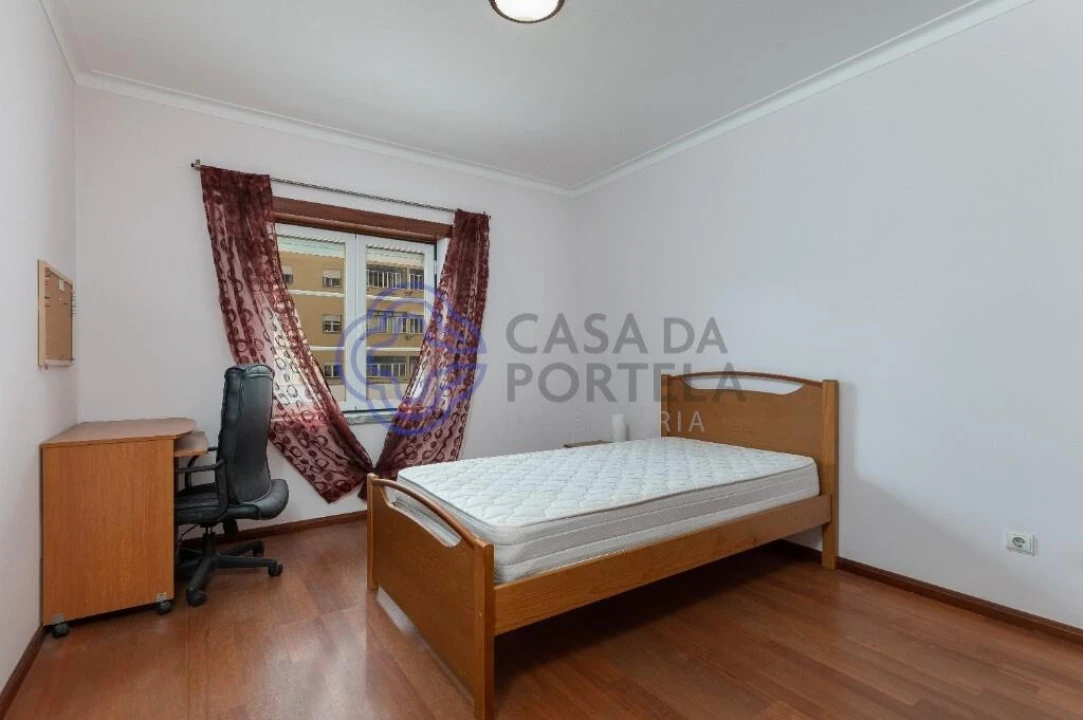 Apartamento T2 para Venda em Bombarral e Vale Covo Foto 21