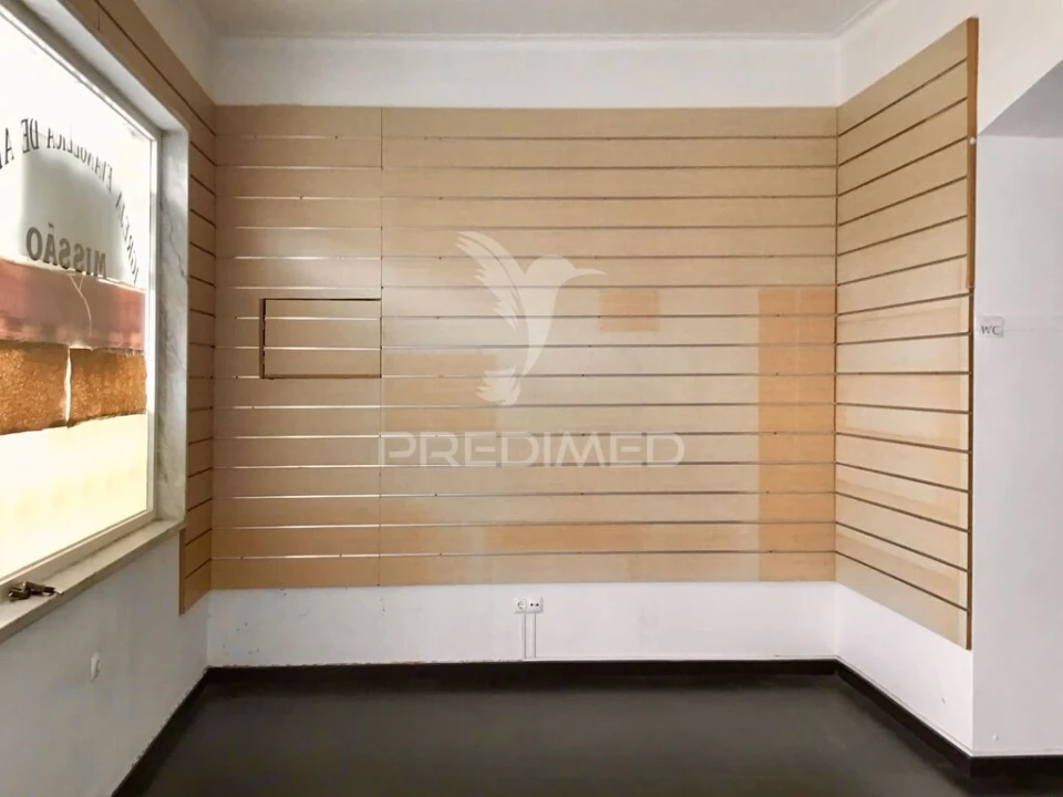 Loja para Venda em Corroios Foto 7