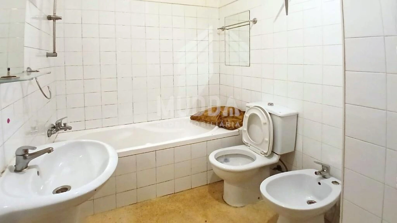 Moradia T2 para Venda em Cesar Foto 8