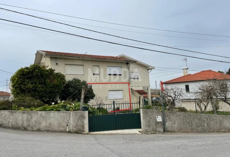 Moradia T2 para Venda em Cesar Foto 2