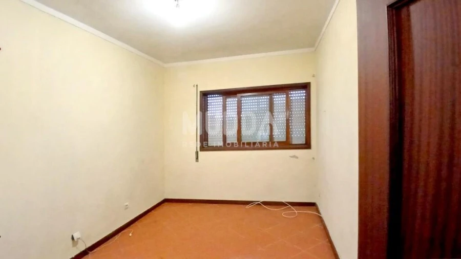 Moradia T2 para Venda em Cesar Foto 3