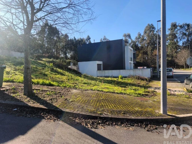 Terreno para Venda em Forjães Foto 4