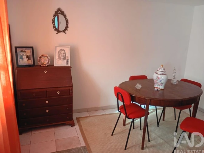 Moradia T3 para Venda em Miragaia e Marteleira Foto 5