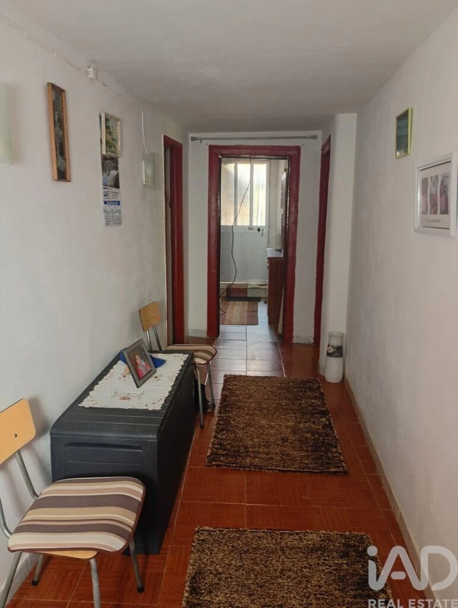 Moradia T3 para Venda em Miragaia e Marteleira Foto 2