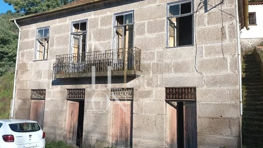 Moradia T3 para Venda em Lufrei