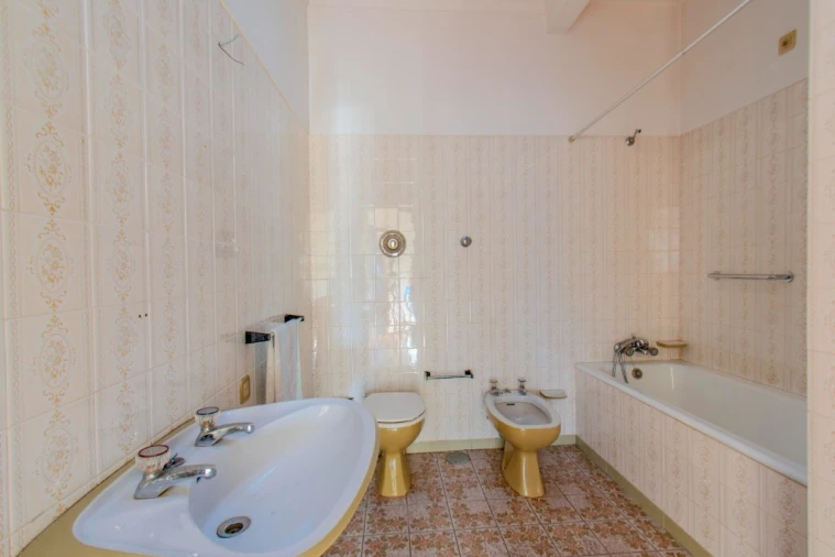 Moradia T4 para Venda em Fânzeres e São Pedro da Cova Foto 8